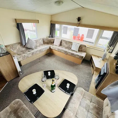 3 Bedroom 2 Bathroom Caravan Charlie Delta Saint Osyth Exterior photo