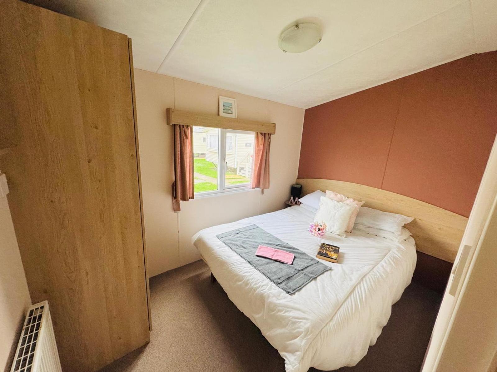 Apartment 3 Bedroom 2 Bathroom Caravan Charlie Delta
