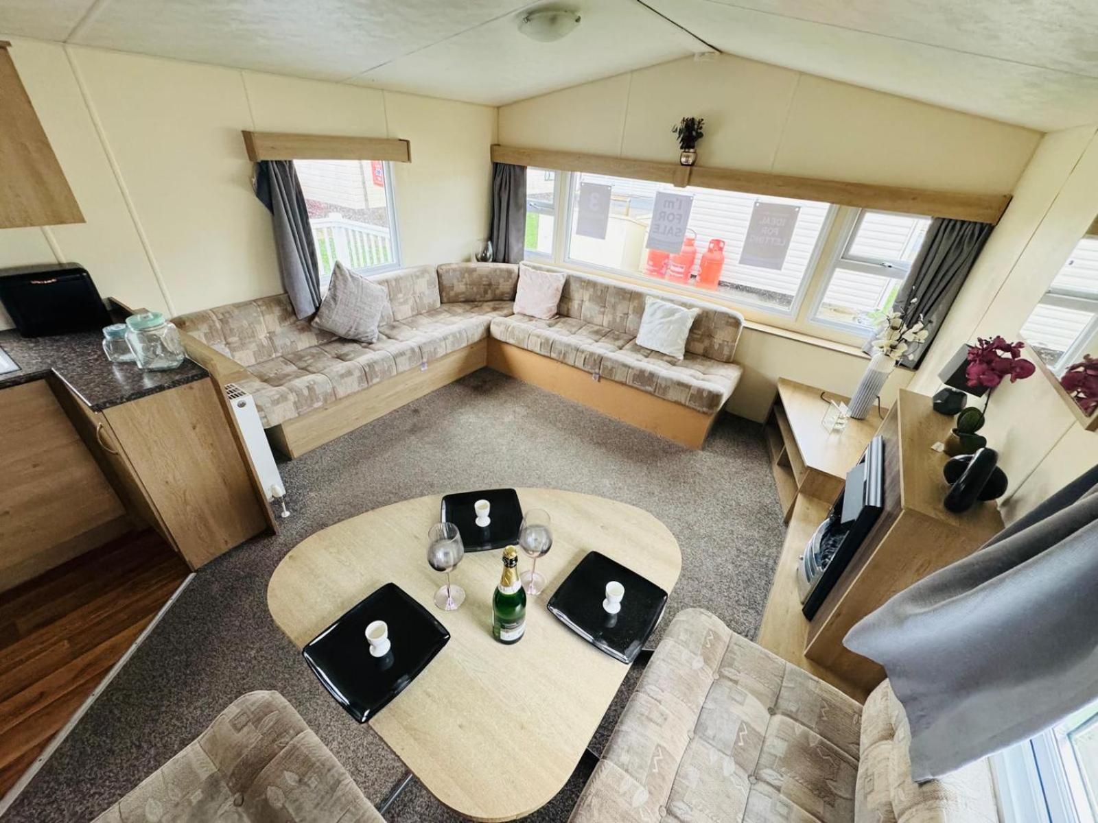 Apartment 3 Bedroom 2 Bathroom Caravan Charlie Delta *